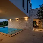 Felice Novigrad * Bužinija