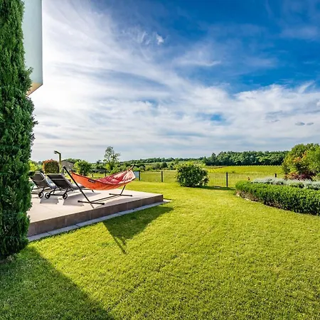 Felice Novigrad Vila Bužinija